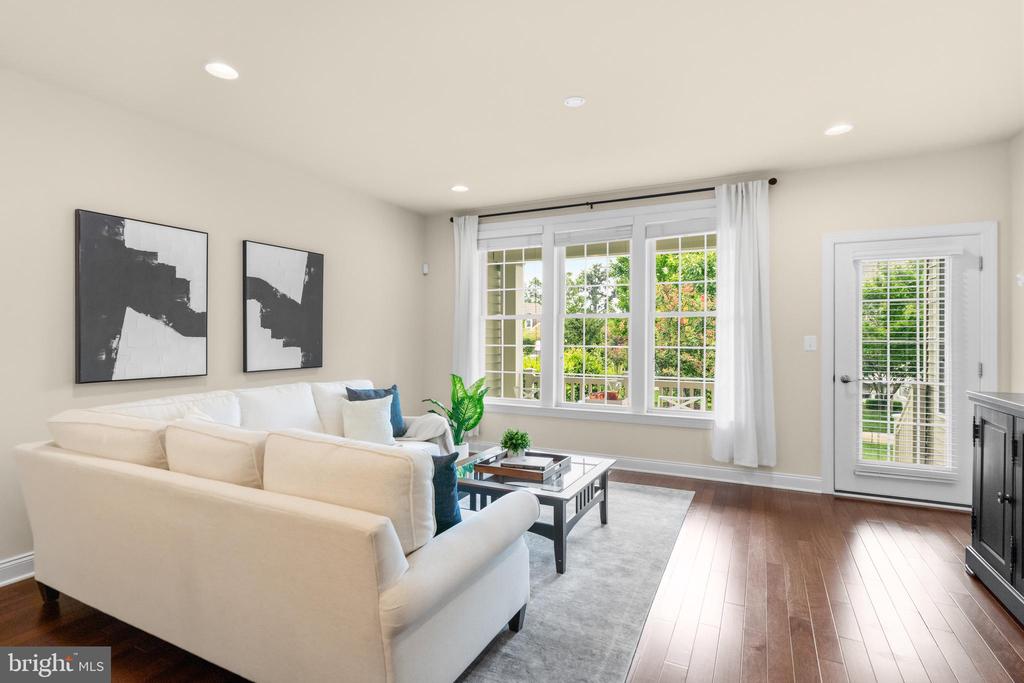 20918 ROCKY KNOLL SQUARE