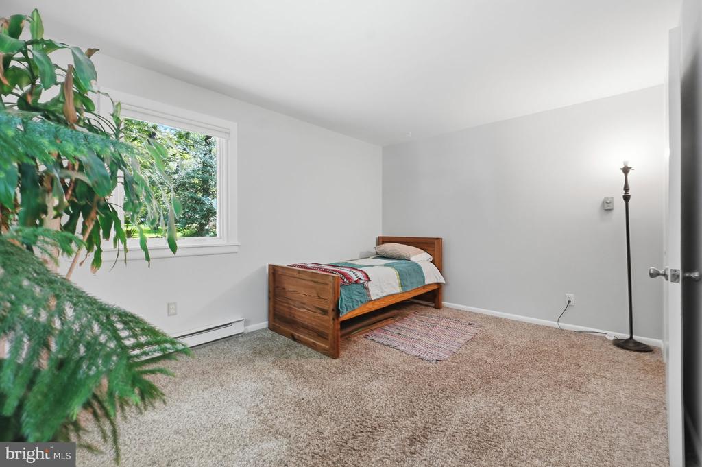 15696 EDGEGROVE ROAD