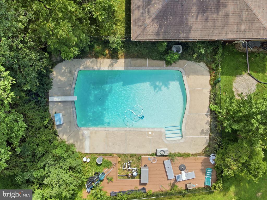15696 EDGEGROVE ROAD