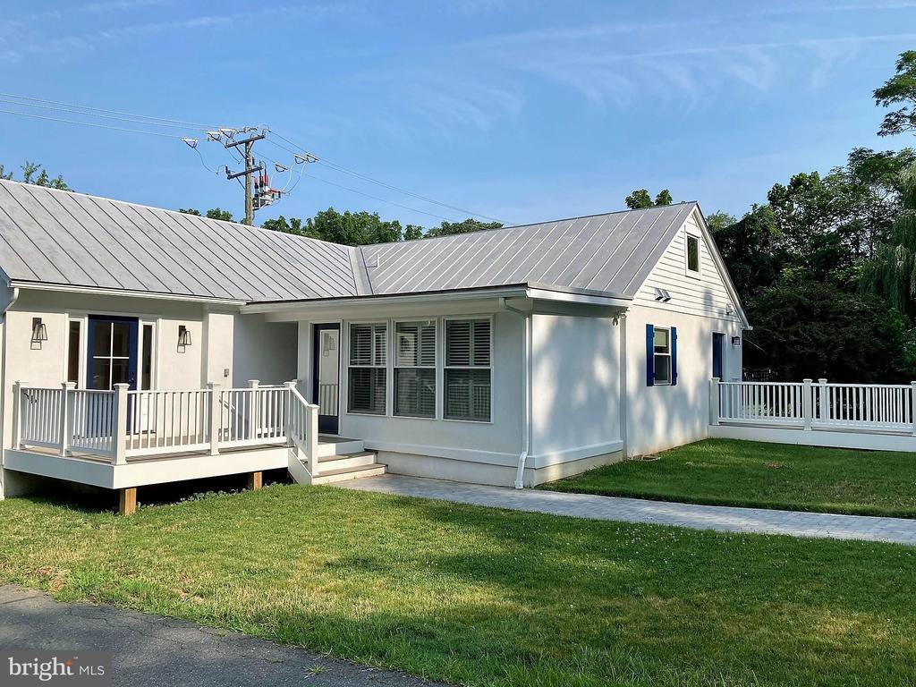 150 N HATCHER AVENUE Unit: 200