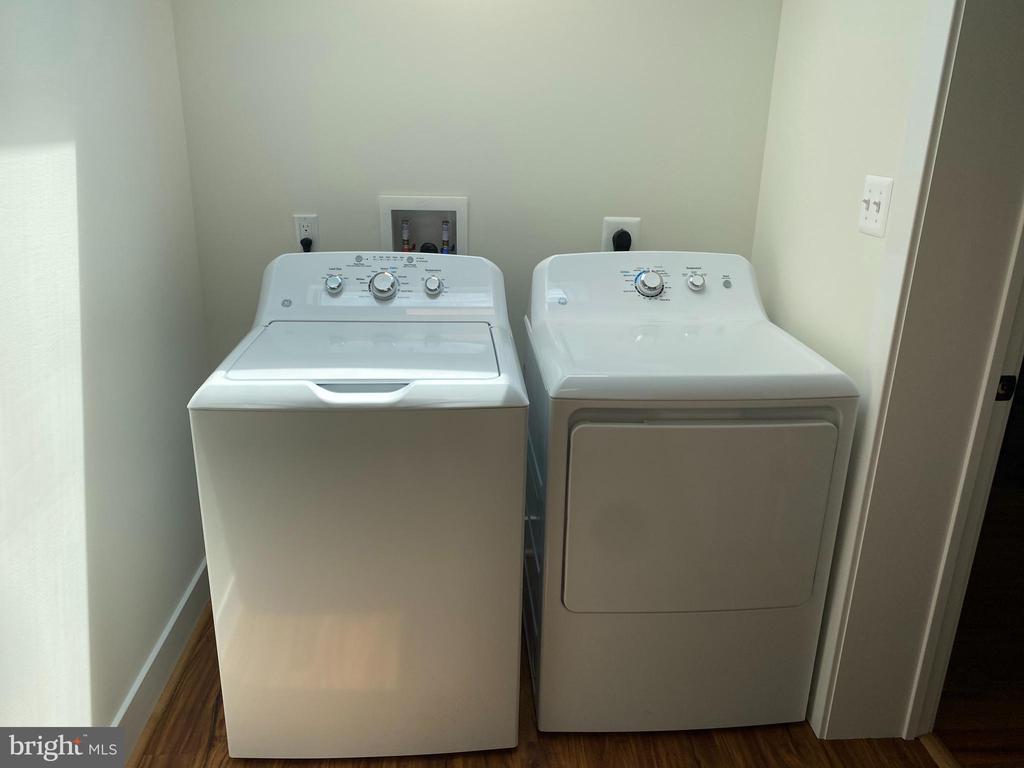 150 N HATCHER AVENUE Unit: 200