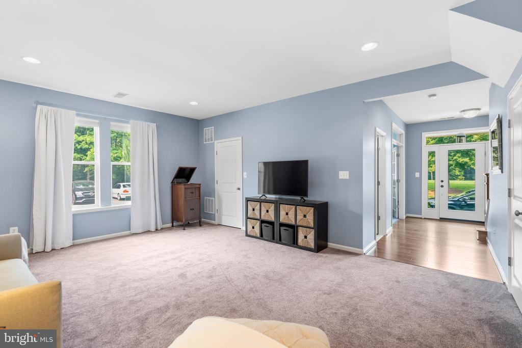 22792 SAGAMORE SQUARE