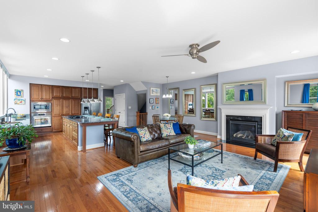 22792 SAGAMORE SQUARE