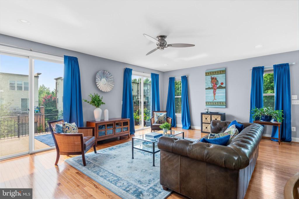 22792 SAGAMORE SQUARE