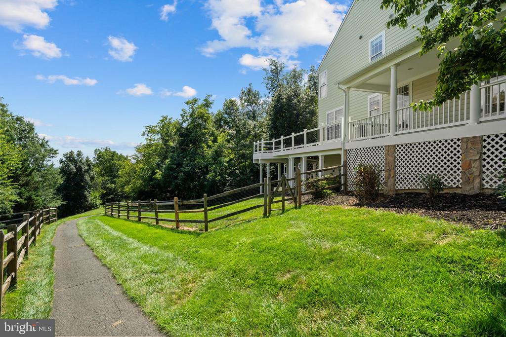 42673 SILVERTHORNE COURT