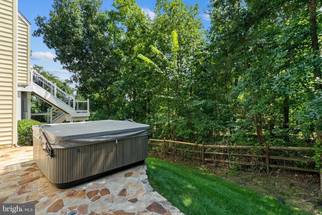 42673 SILVERTHORNE COURT