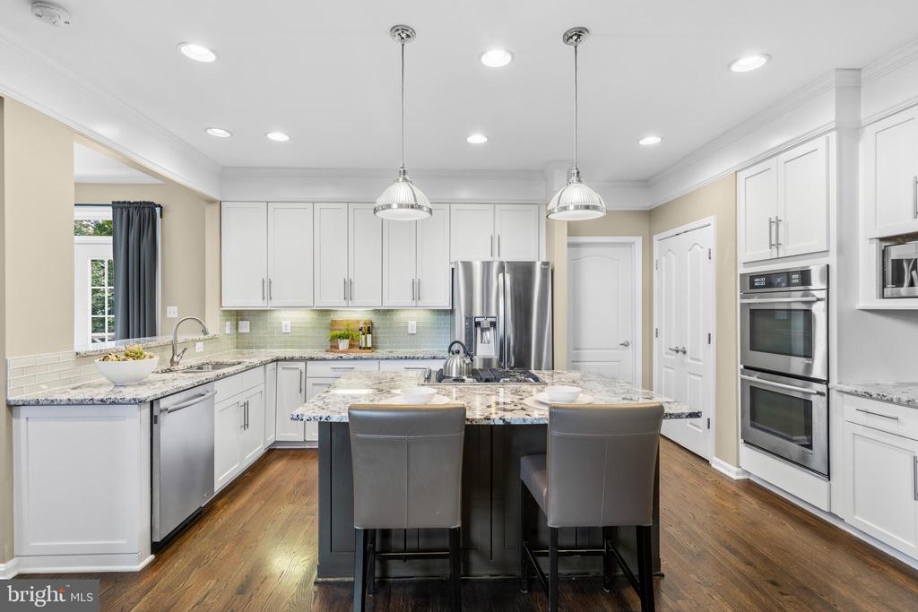 42673 SILVERTHORNE COURT