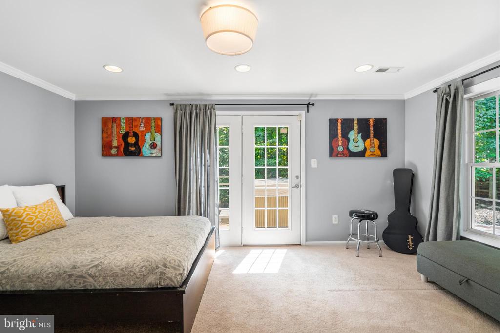 42673 SILVERTHORNE COURT
