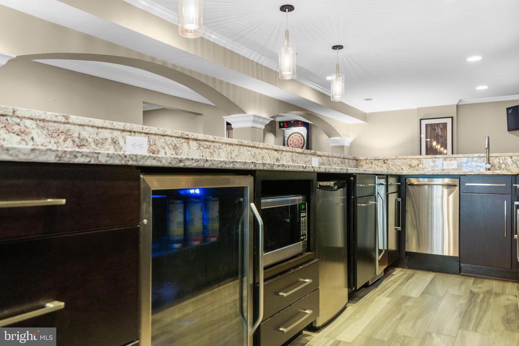 42673 SILVERTHORNE COURT