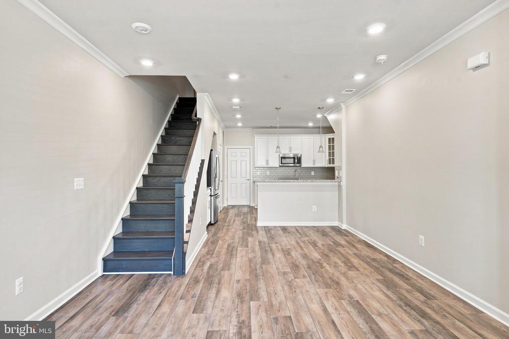 20704 WOOD QUAY DRIVE