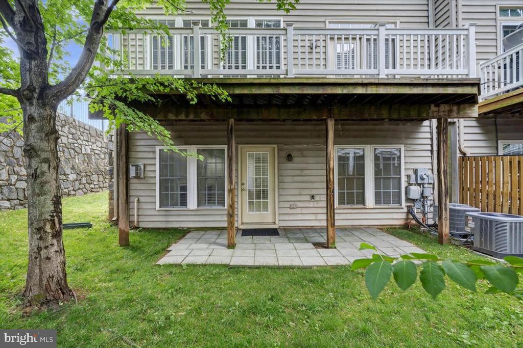 47650 MID SURREY SQUARE