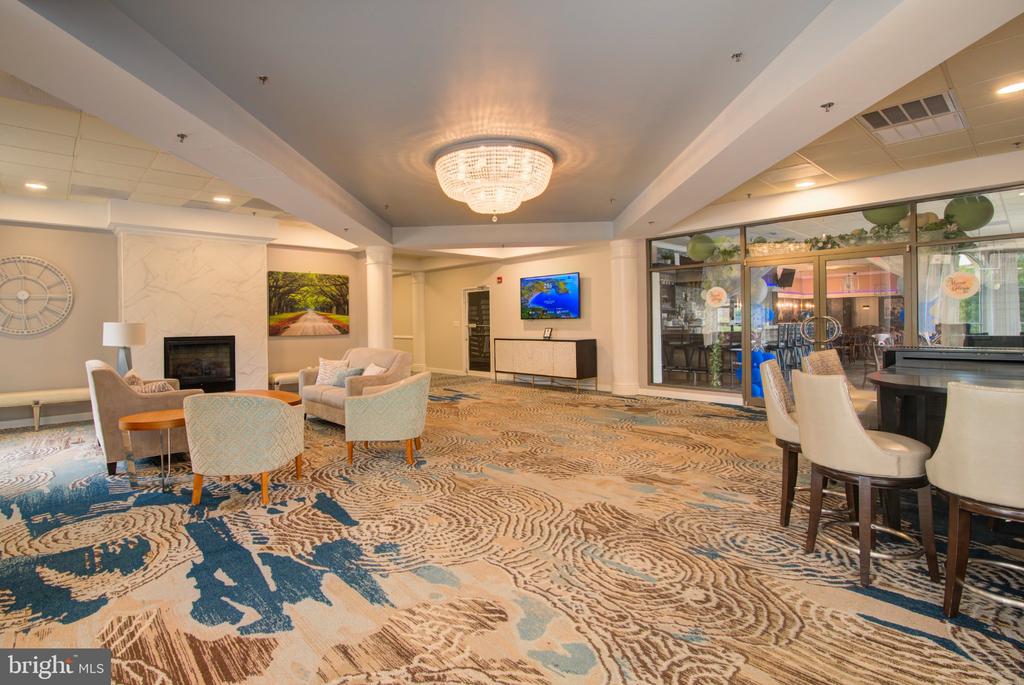 19365 CYPRESS RIDGE TERRACE Unit: 821