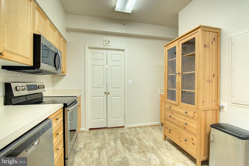 19365 CYPRESS RIDGE TERRACE Unit: 821