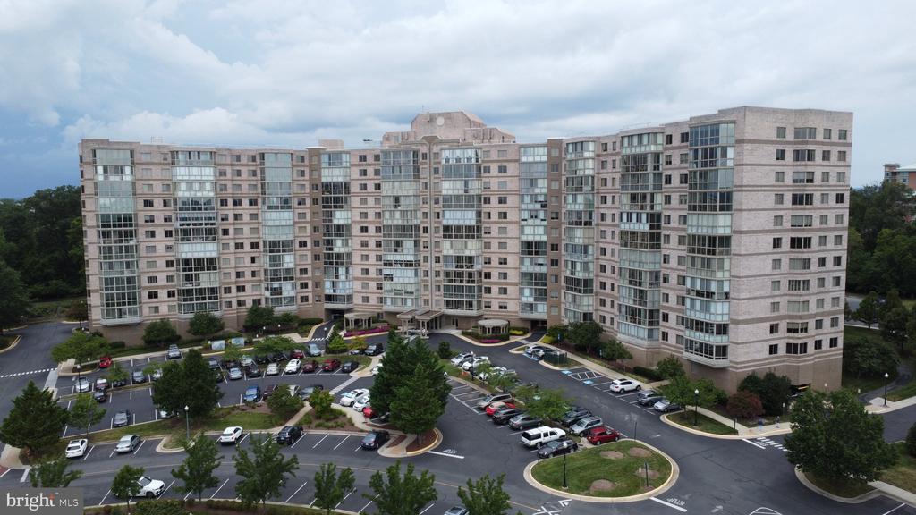 19365 CYPRESS RIDGE TERRACE Unit: 821