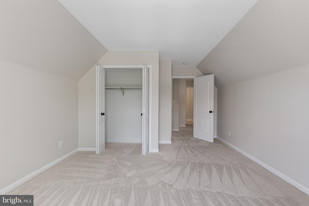 43290 RUSH RUN TERRACE