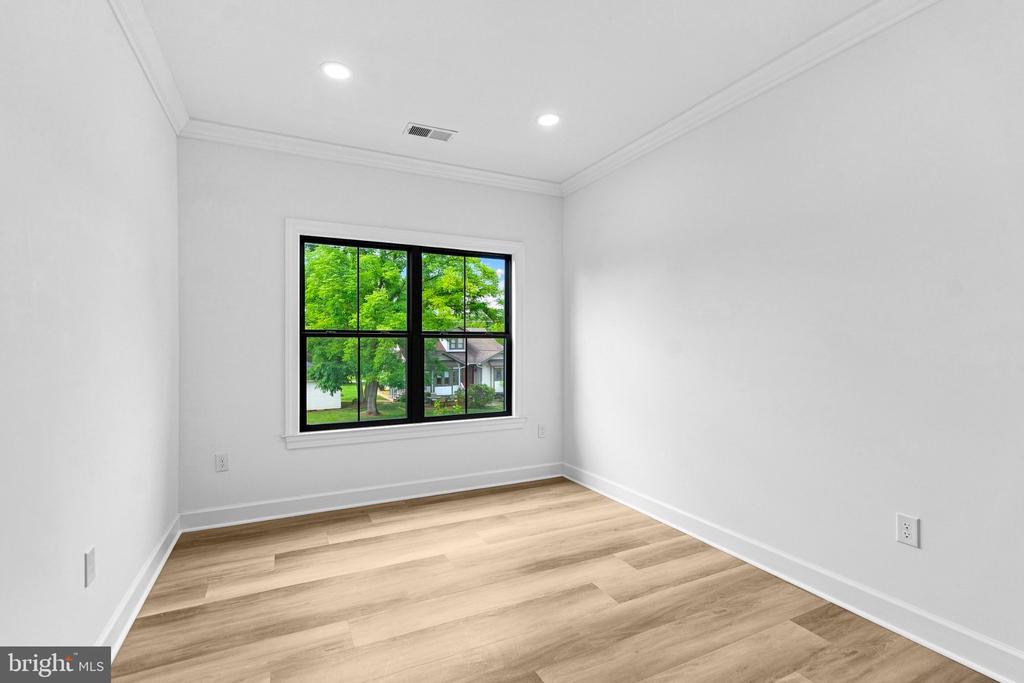 45 S LOUDOUN STREET Unit: A-1