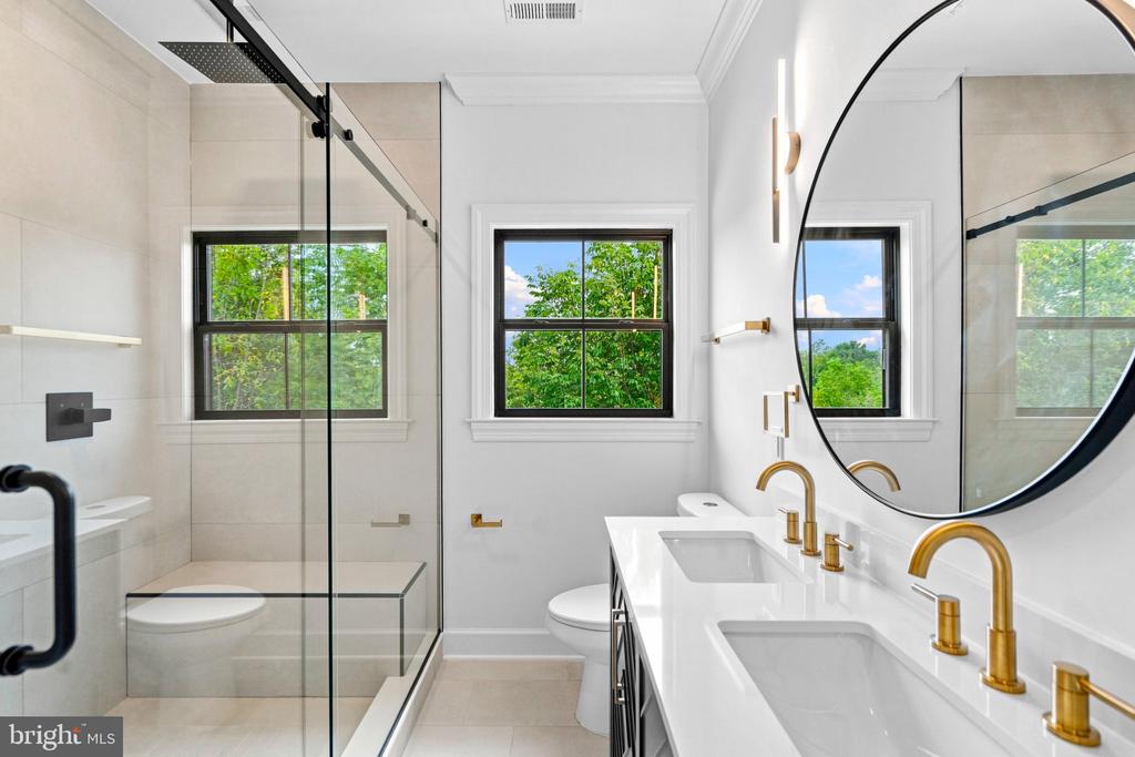 45 S LOUDOUN STREET Unit: A-1