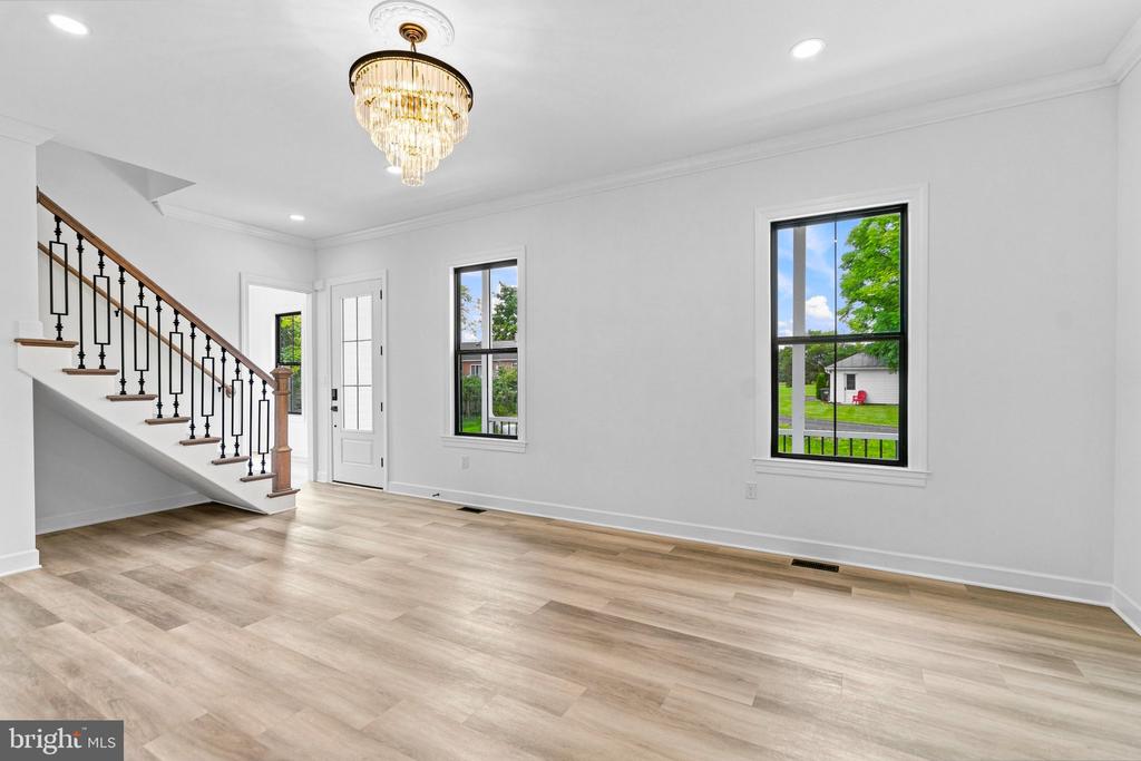 45 S LOUDOUN STREET Unit: A-1