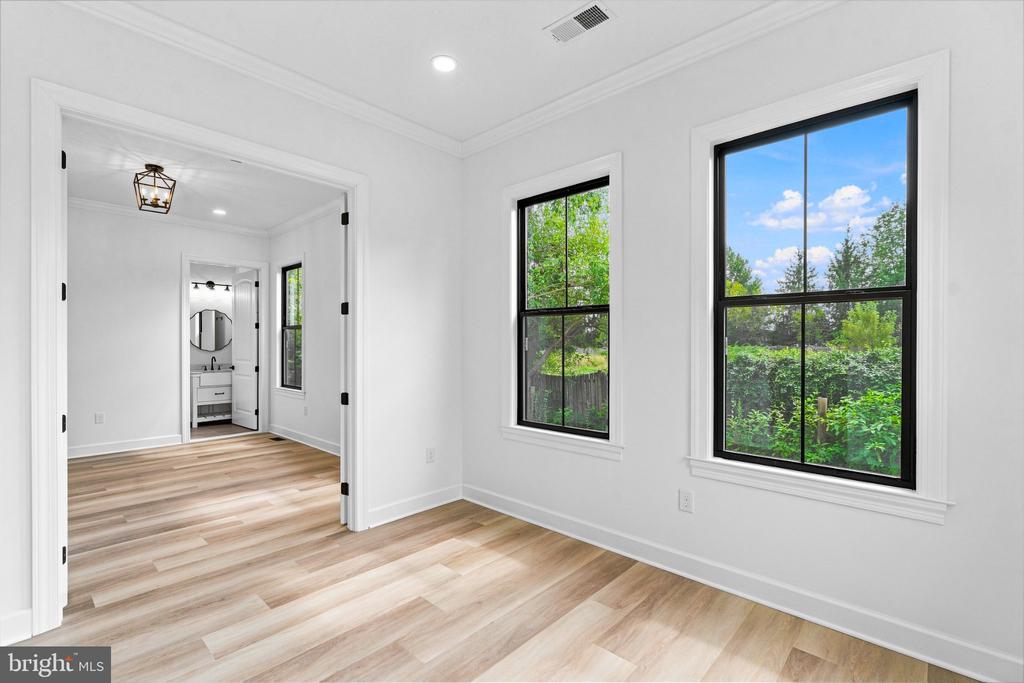 45 S LOUDOUN STREET Unit: A-1