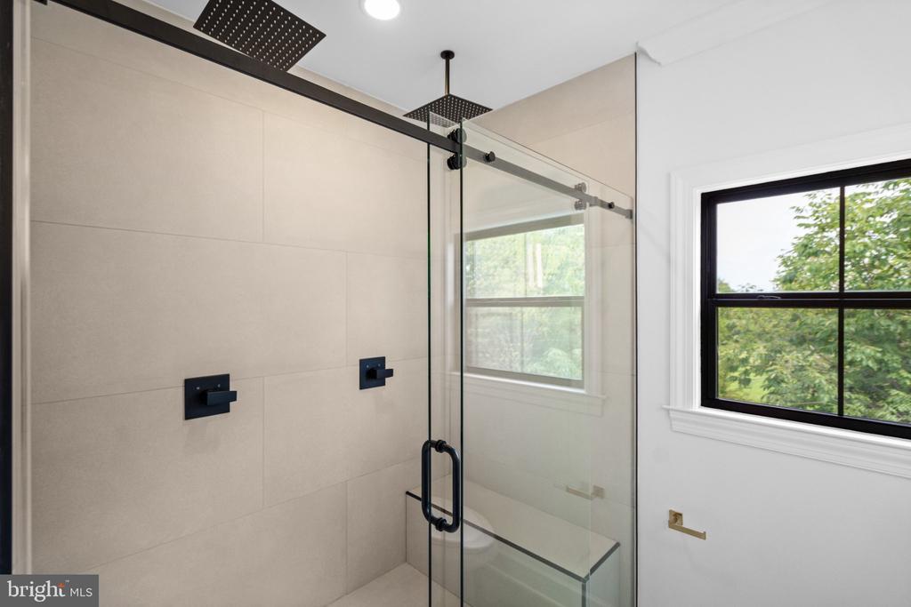 45 S LOUDOUN STREET Unit: A-1