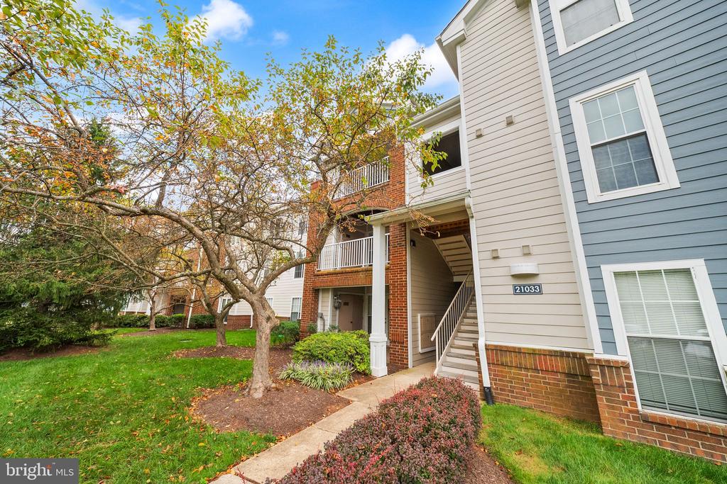 21033 TIMBER RIDGE TERRACE Unit: 201