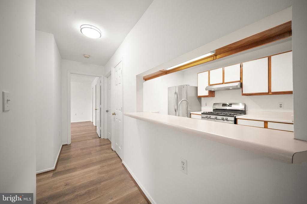 21033 TIMBER RIDGE TERRACE Unit: 201