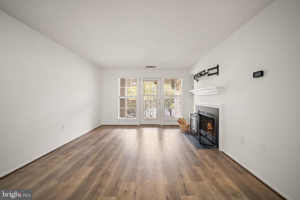 21033 TIMBER RIDGE TERRACE Unit: 201