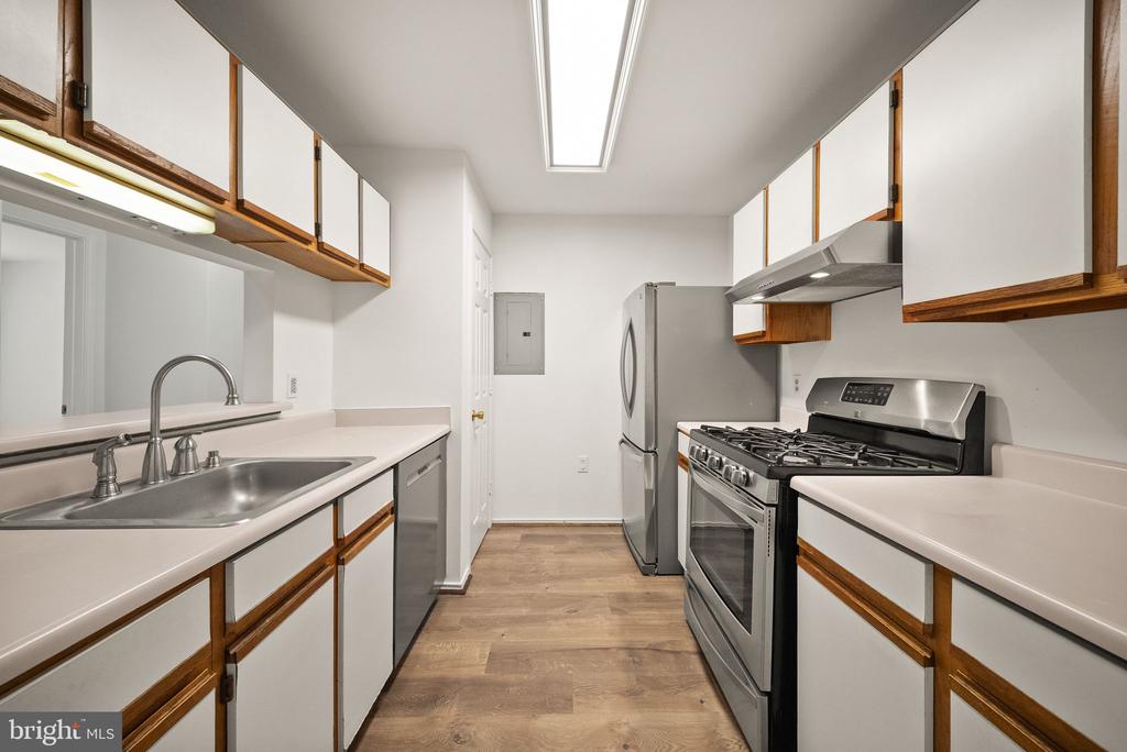 21033 TIMBER RIDGE TERRACE Unit: 201