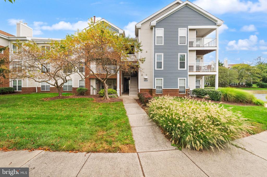 21033 TIMBER RIDGE TERRACE Unit: 201