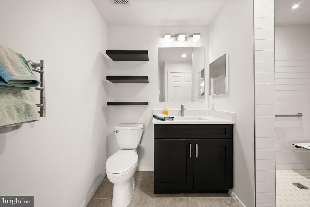 21033 TIMBER RIDGE TERRACE Unit: 201