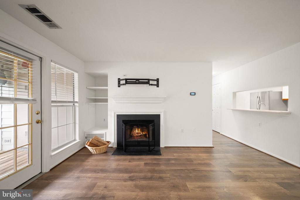 21033 TIMBER RIDGE TERRACE Unit: 201
