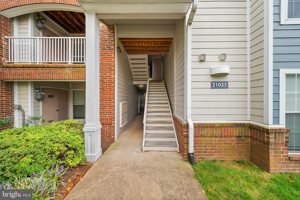 21033 TIMBER RIDGE TERRACE Unit: 201