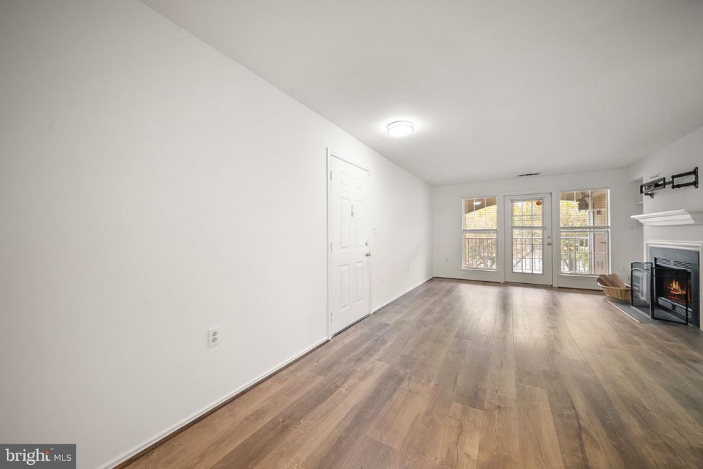 21033 TIMBER RIDGE TERRACE Unit: 201