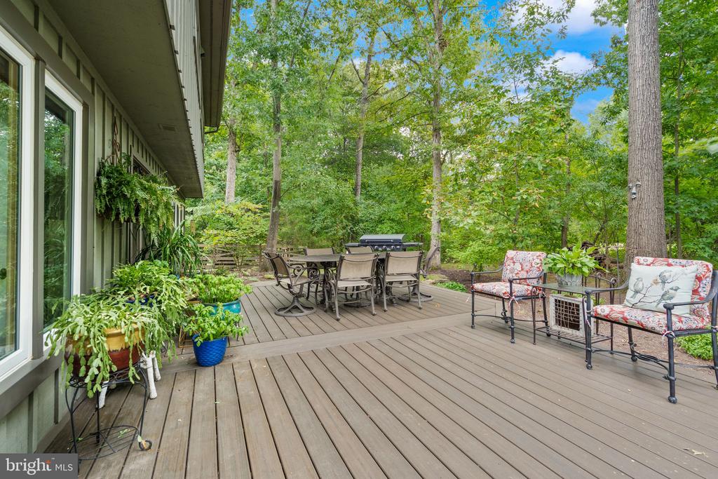14 WILTSHIRE COURT E