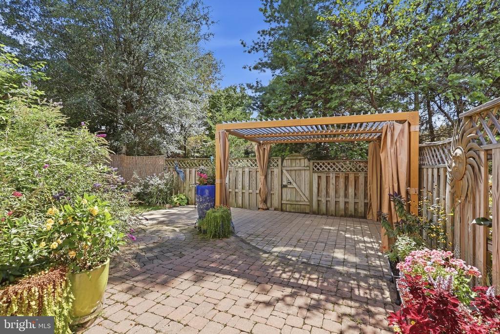 24699 SILTSTONE SQUARE