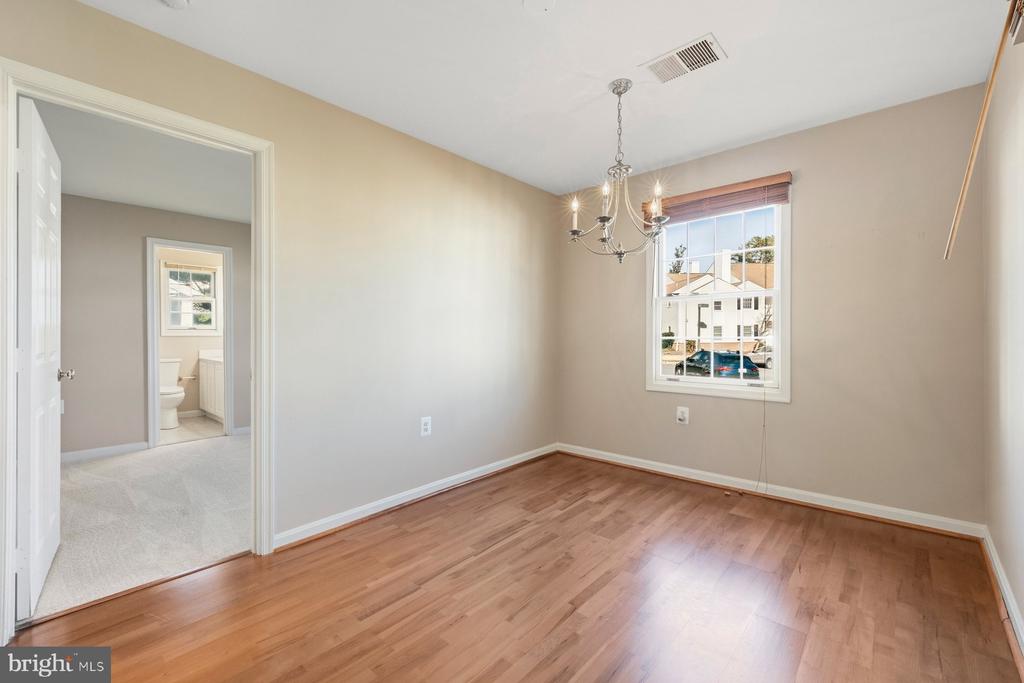 105 WESTWICK COURT Unit: 6