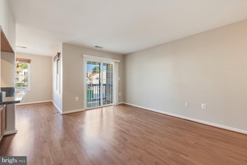 105 WESTWICK COURT Unit: 6
