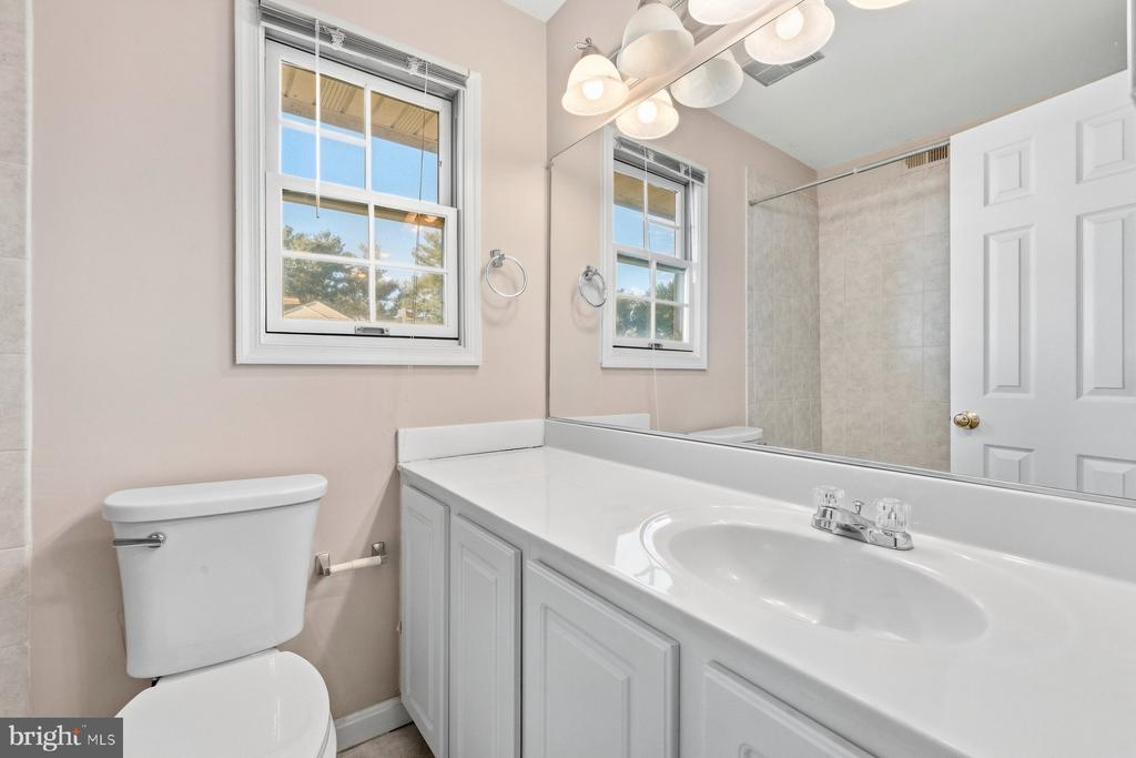 105 WESTWICK COURT Unit: 6