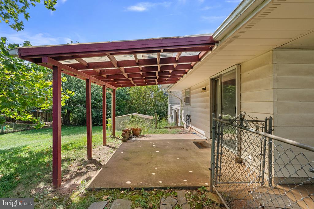 1706 N STERLING BOULEVARD