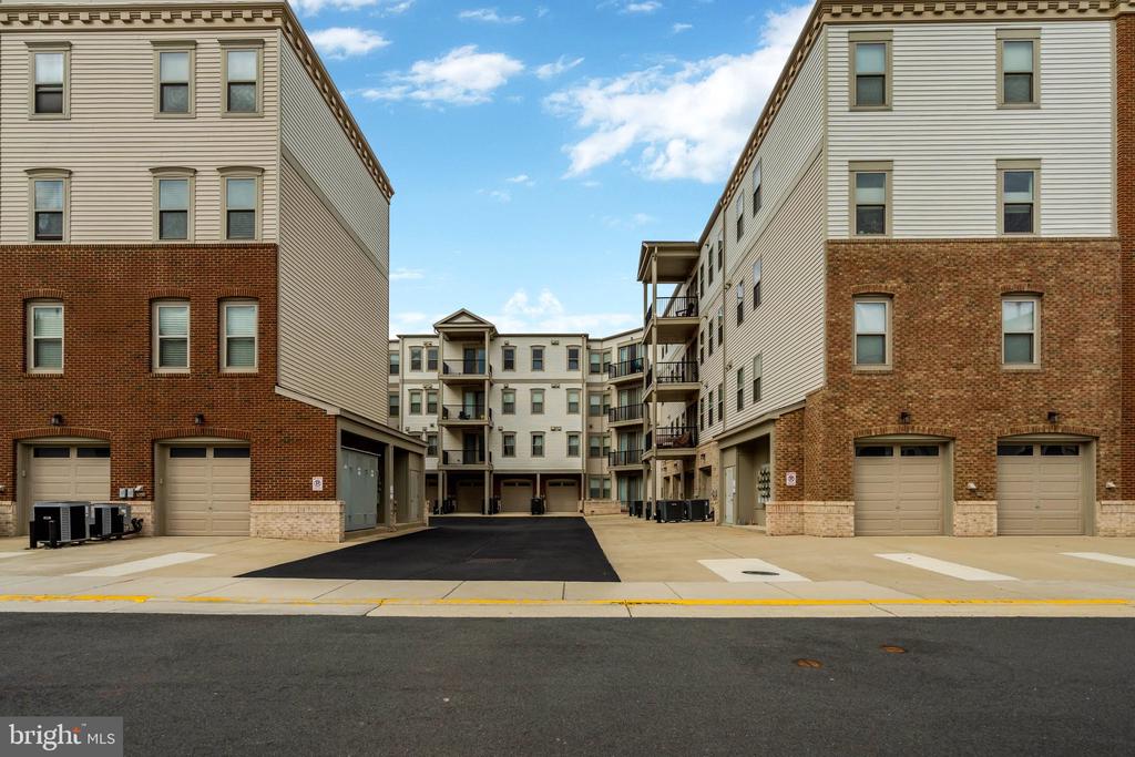 23630 HAVELOCK WALK TERRACE Unit: 410
