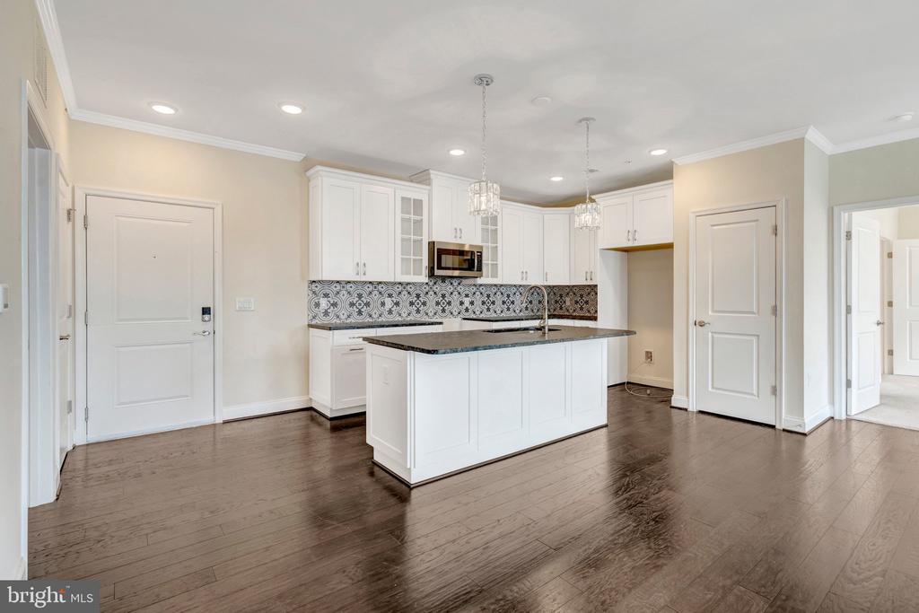 23630 HAVELOCK WALK TERRACE Unit: 410