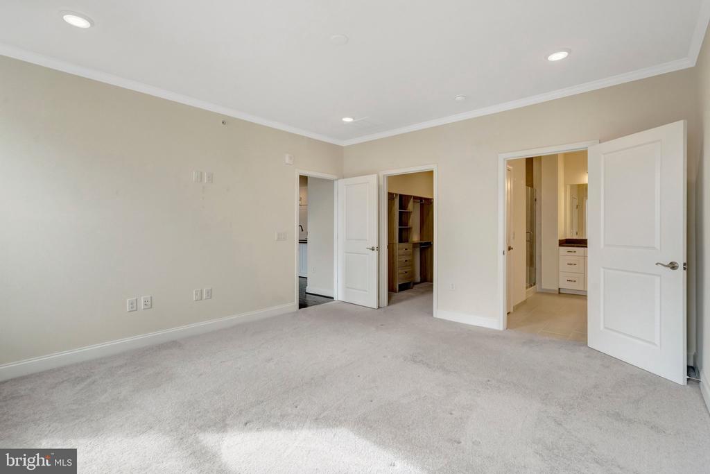 23630 HAVELOCK WALK TERRACE Unit: 410