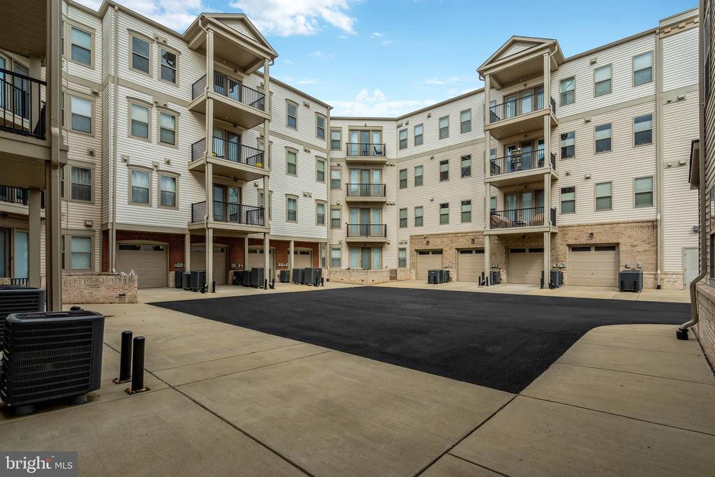 23630 HAVELOCK WALK TERRACE Unit: 410
