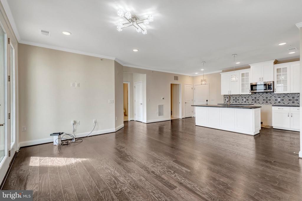 23630 HAVELOCK WALK TERRACE Unit: 410
