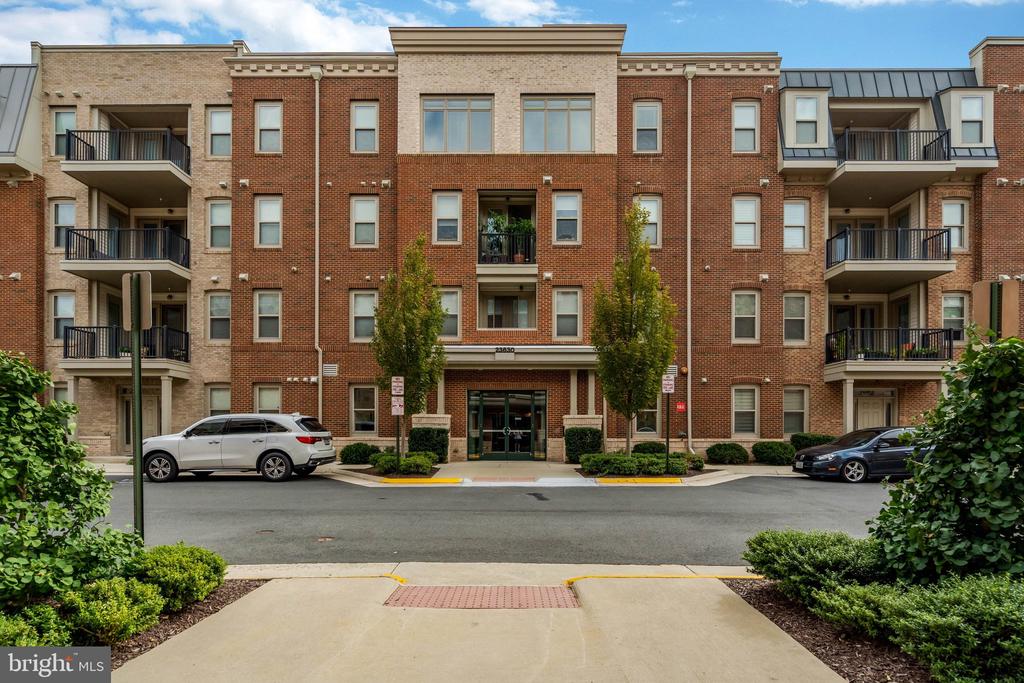 23630 HAVELOCK WALK TERRACE Unit: 410