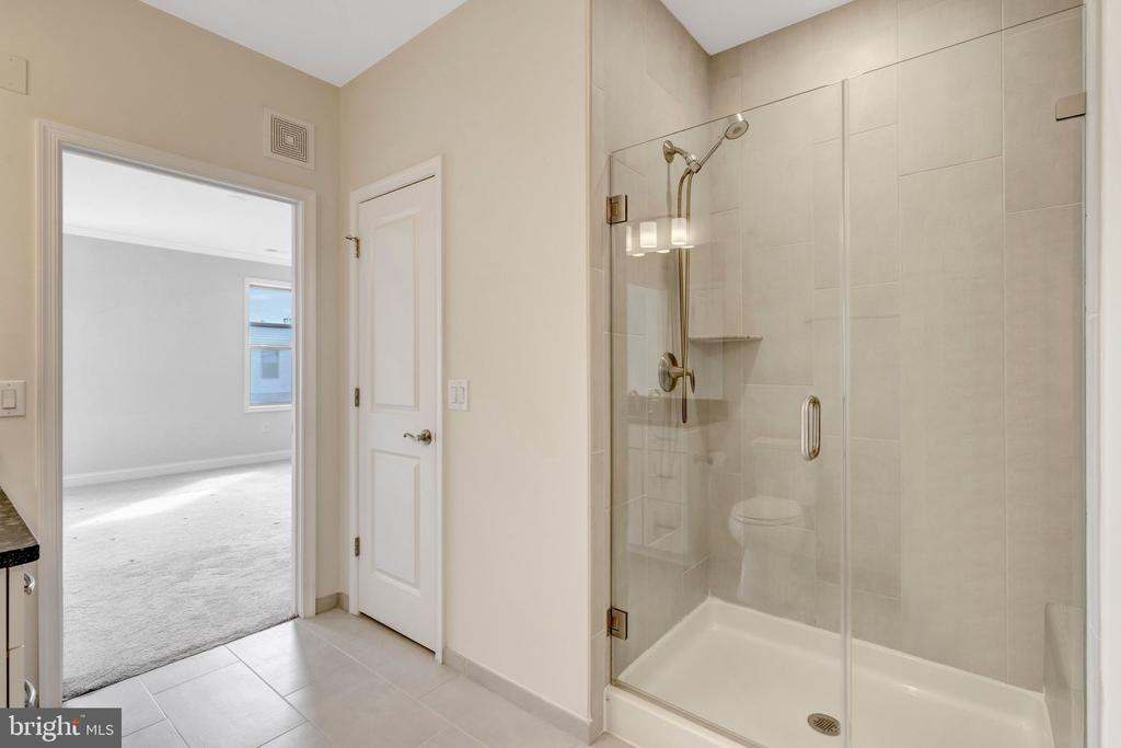 23630 HAVELOCK WALK TERRACE Unit: 410