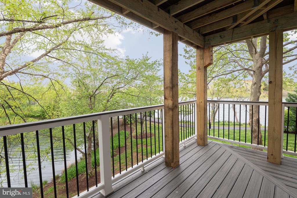 20575 SNOWSHOE SQUARE Unit: 202