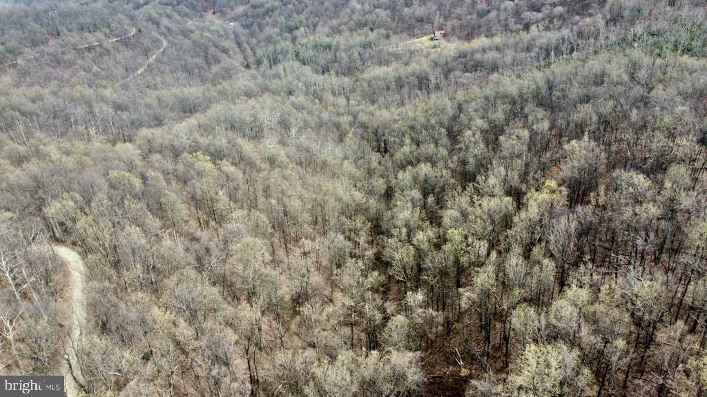QUAKER RUN ROAD
