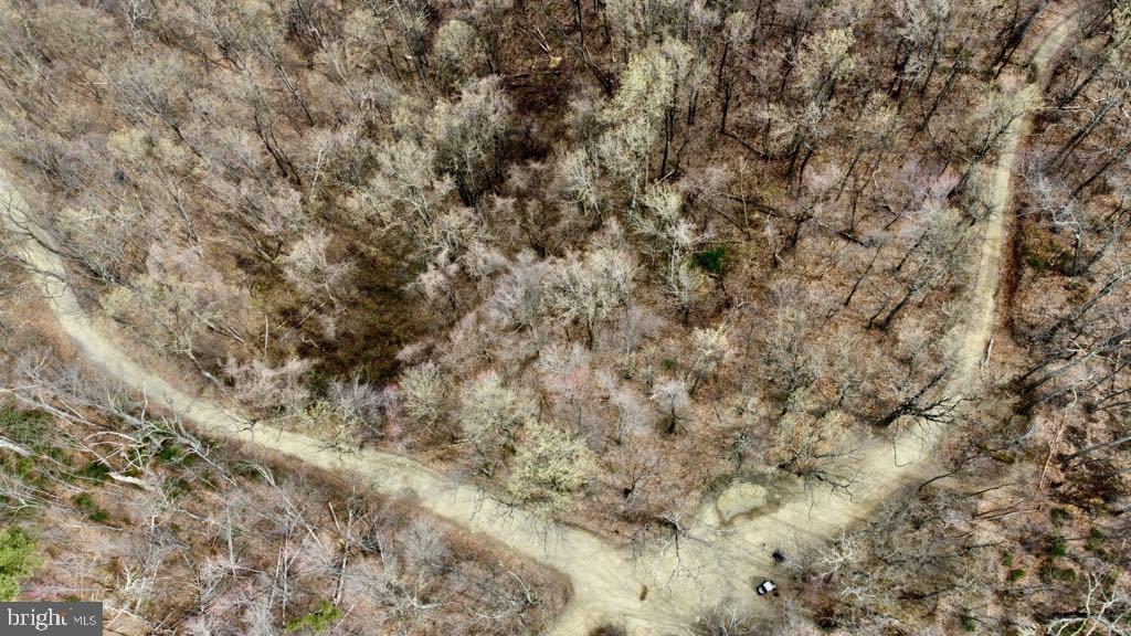 QUAKER RUN ROAD