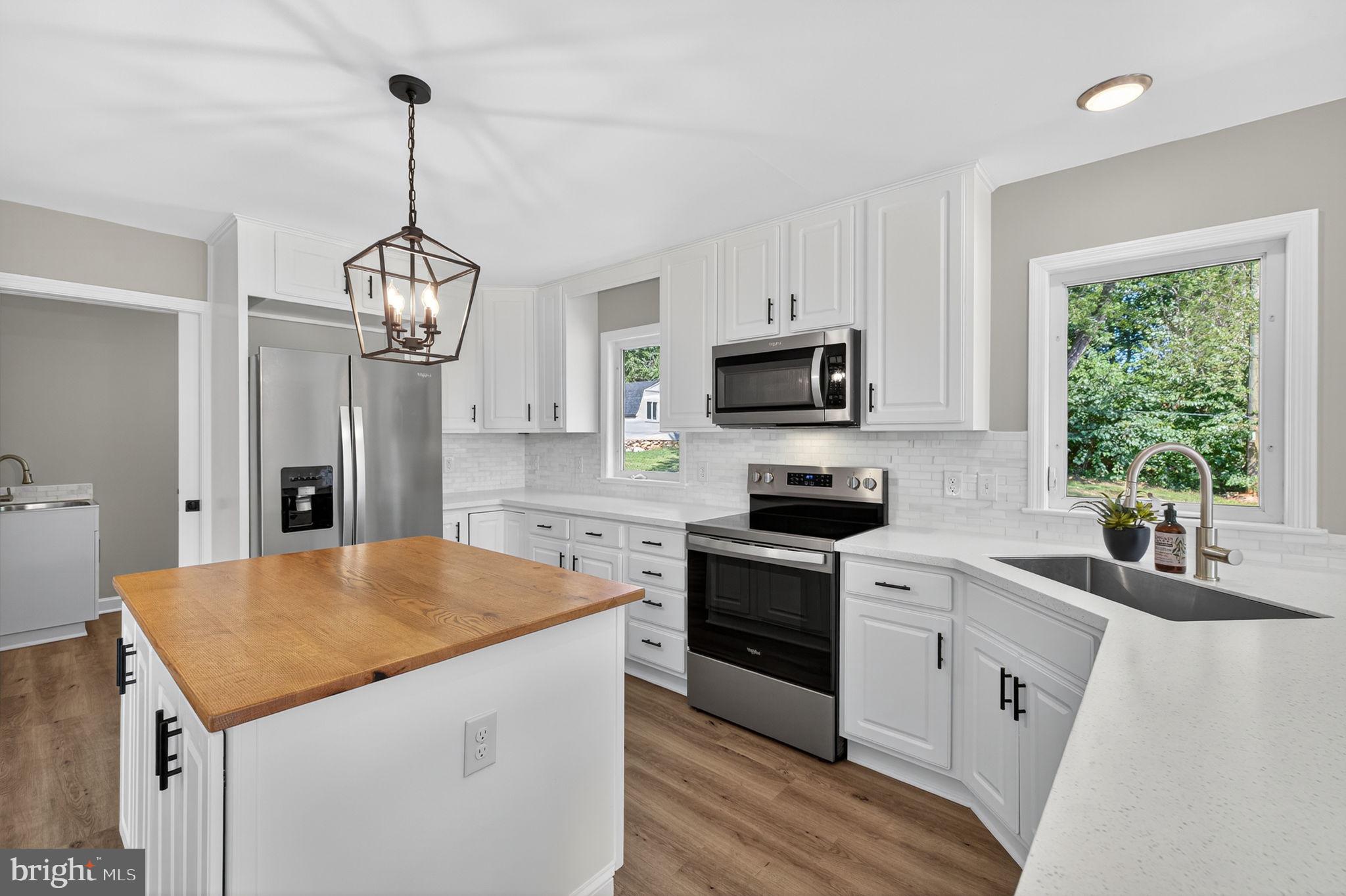 3057 OAK PARK